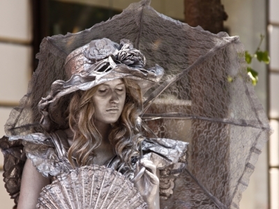 Live Human Statue